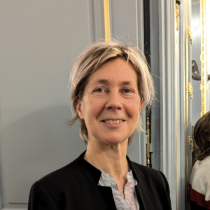 PXL_20241128_182703773